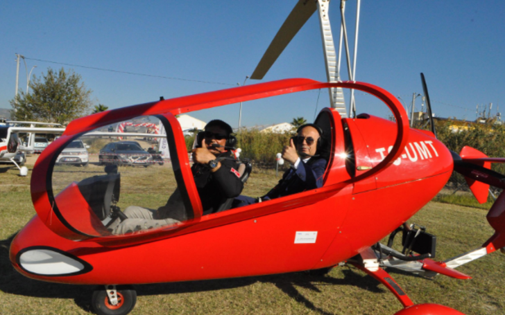 Hava taksi 'gyrocopter'i deneyen vali: Kuş gibi uçtu  G1