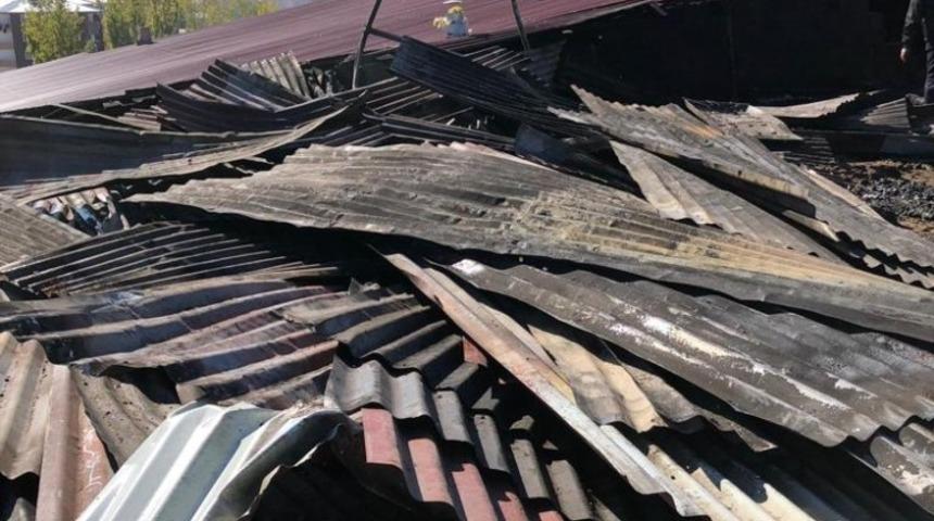 Ağrı&rsquo;da &ccedil;atı yangını