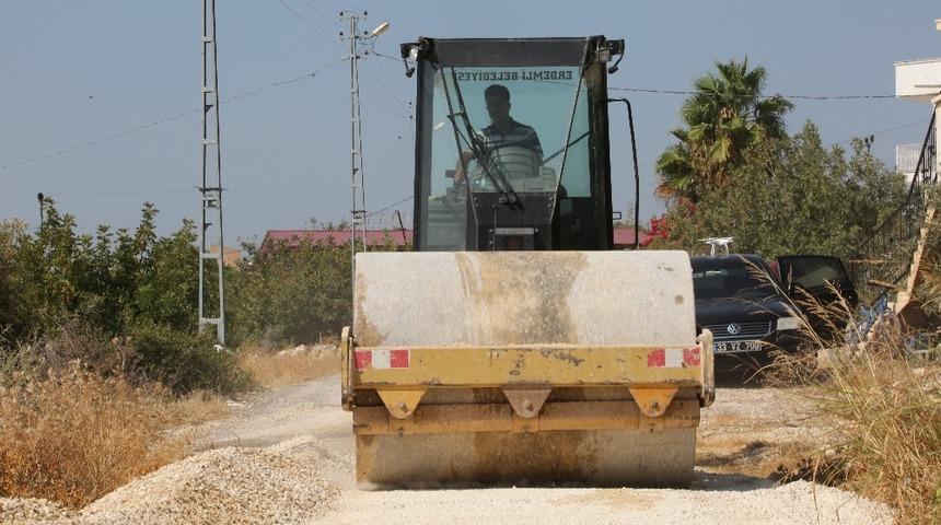 Başkan Tollu: "Arı gibi çalışarak hizmet ediyoruz"