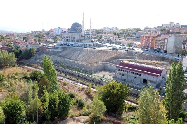 Kadışehri’nde sosyal yaşam alanı çalışmaları sürüyor