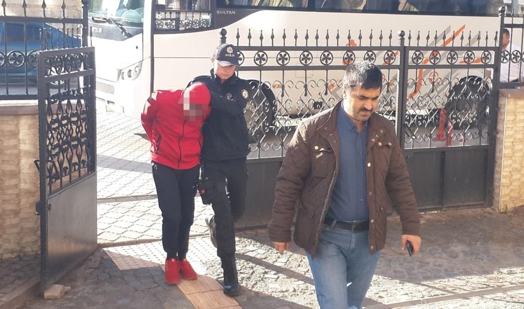 İstanbul&rsquo;dan Samsun&rsquo;a uyuşturucu nakli polise takıldı