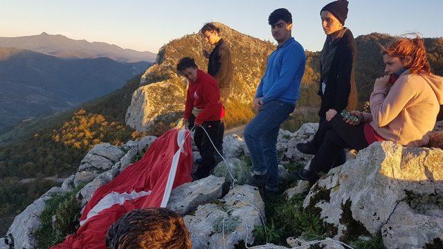 Bisikletlilerden Cumhuriyet kampı