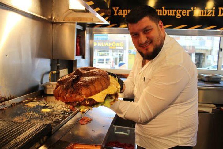 İzmir’de 5 kiloluk dev hamburger  G4