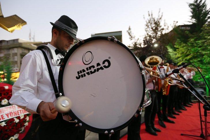 Cumhuriyet ateşi Yenimahalle’de yakıldı G2