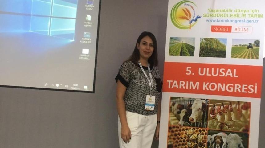 Tarım kongresine üniversiteyi temsil etti