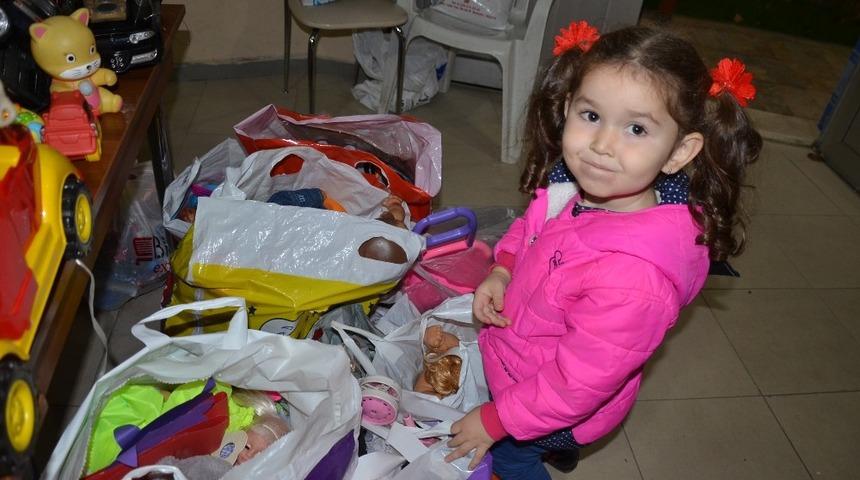 Bozuk oyuncaklar tamir edilerek &ccedil;ocukları sevindirecekler