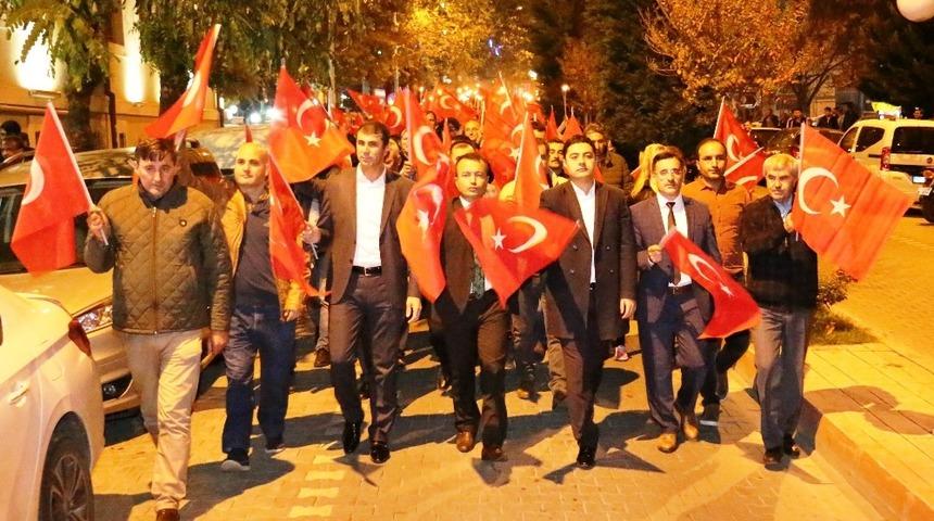 Bayrami&ccedil;&rsquo;te 2 bin kişiyle Cumhuriyet y&uuml;r&uuml;y&uuml;ş&uuml;