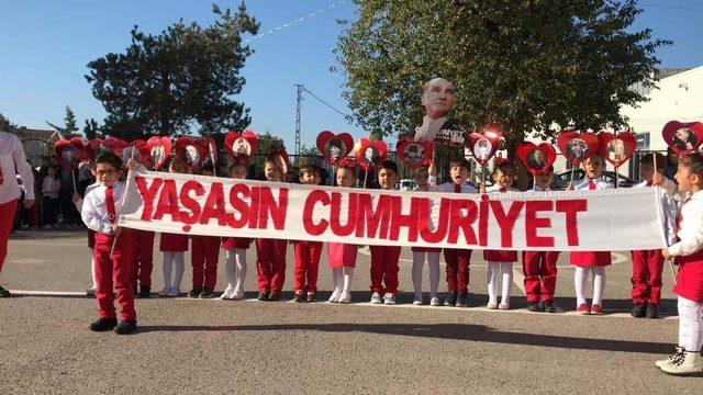 Minikler Cumhuriyet Bayramı’nı coşkuyla kutladı