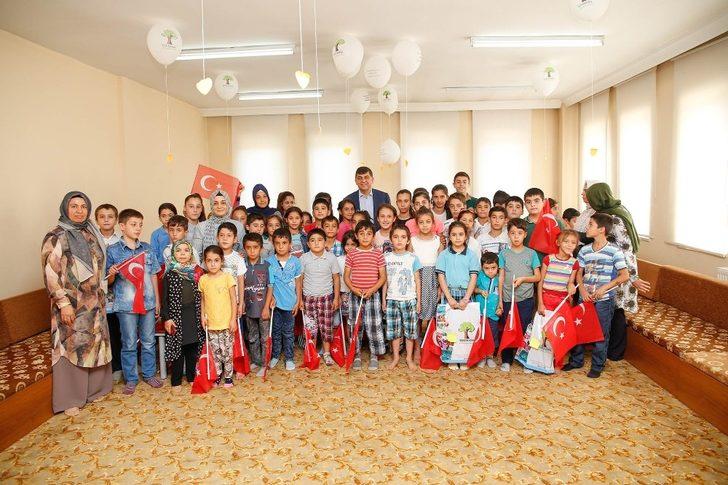 Her gün yaşlı ve yetimleri ziyaret ediyor G2