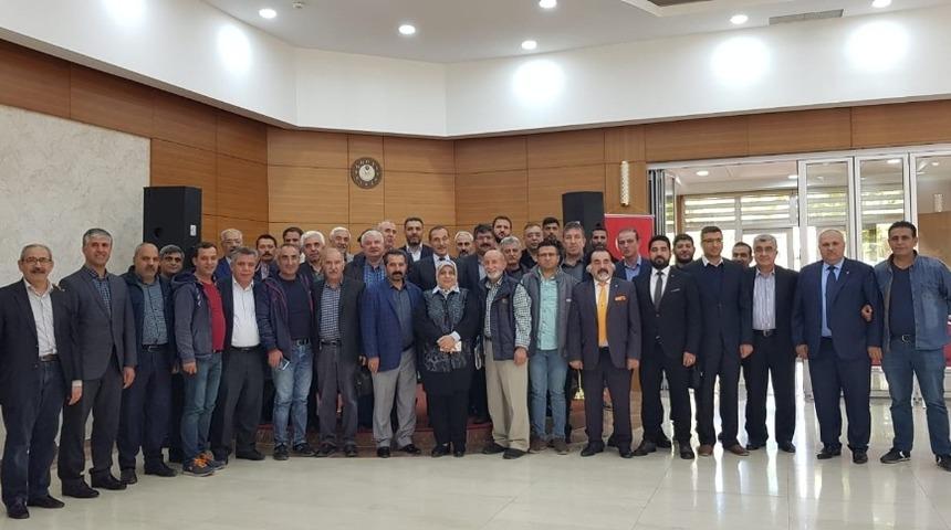 AK Parti basın mensuplarıyla değerlendirme toplantısı yaptı