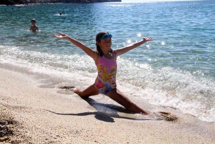 Memlekette kar, Alanya’da deniz keyfi  G2