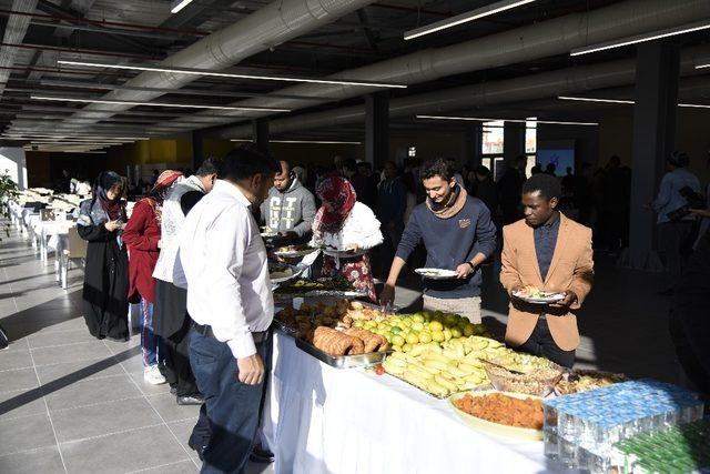 TÖMER öğrencileri kahvaltıda bir araya geldi