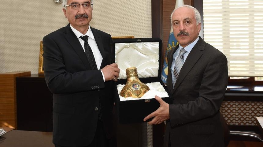 Vali Kılı&ccedil;&rsquo;tan veda ziyareti