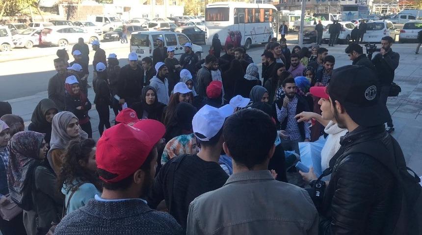 Muş&rsquo;ta &ccedil;&ouml;p toplama ve geri d&ouml;n&uuml;ş&uuml;m etkinliği