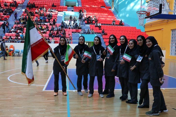 YYÜ’de Türkiye-İran dostluk müsabakaları başladı G4