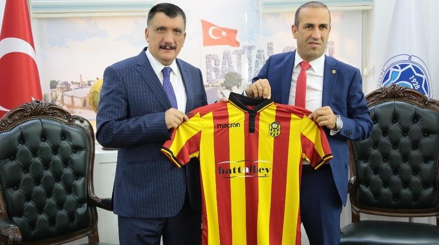 Yeni Malatyaspor Başkanı Gevrek&rsquo;ten G&uuml;rkan&rsquo;a ziyaret