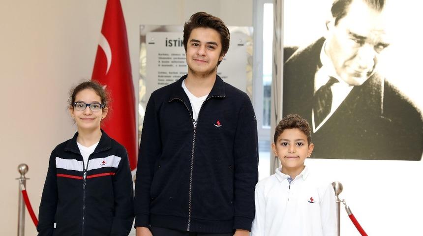 Satran&ccedil;ta b&uuml;y&uuml;k başarı