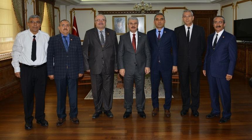 Emekli Astsubaylar, Vali Akın&rsquo;ı ziyaret etti