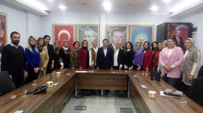 Isparta KADEM&rsquo;den AK Parti ziyareti