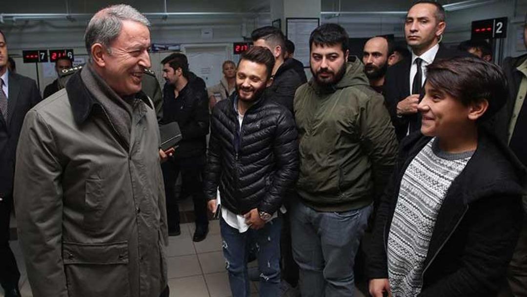 Milli Savunma Bakanı Hulusi Akar'dan askerlik şubelerine gece yarısı denetimi