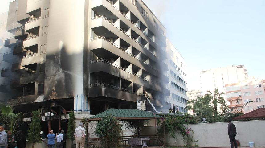 Alanya'da 4 yıldızlı otelde yangın (2)