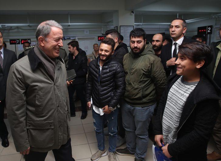 Milli Savunma Bakanı Hulusi Akar'dan askerlik şubelerine gece yarısı denetimi G3
