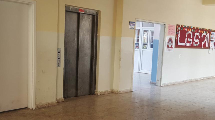 Cemil &ouml;ğretmenin&nbsp;asans&ouml;r &ccedil;ilesi bitiyor