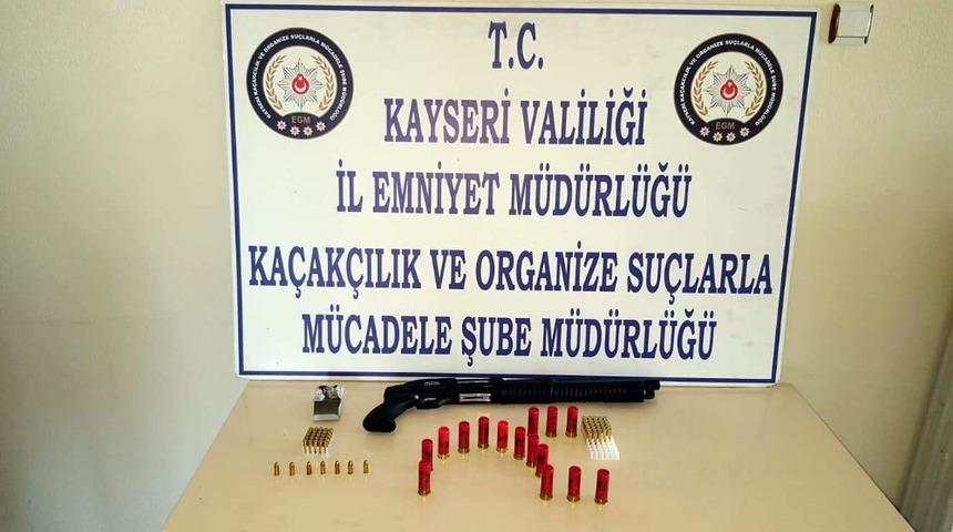 Kayseri&rsquo;de su&ccedil; &ouml;rg&uuml;t&uuml; operasyonu