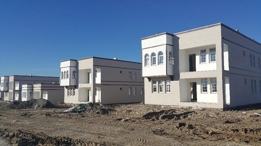 Samsat&rsquo;ta depremzede konutları hızla y&uuml;kseliyor