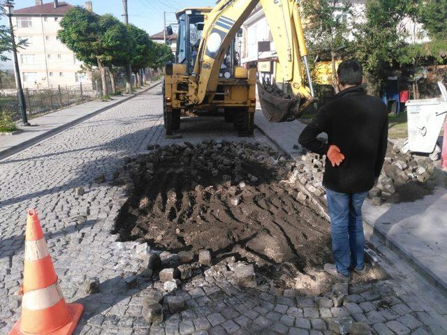 Konuralp’te  küp taş  tadilatı