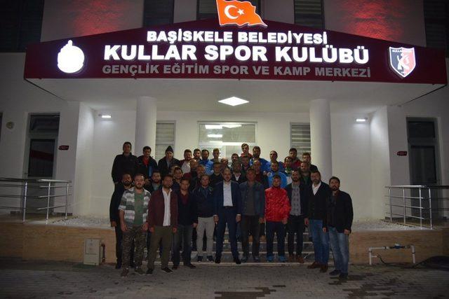 Başkan Ayaz Başiskele halkını dinliyor