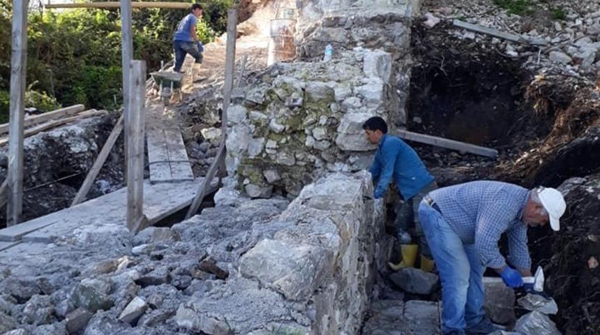 Ceneviz kalesi restorasyon &ccedil;alışmaları s&uuml;r&uuml;yor