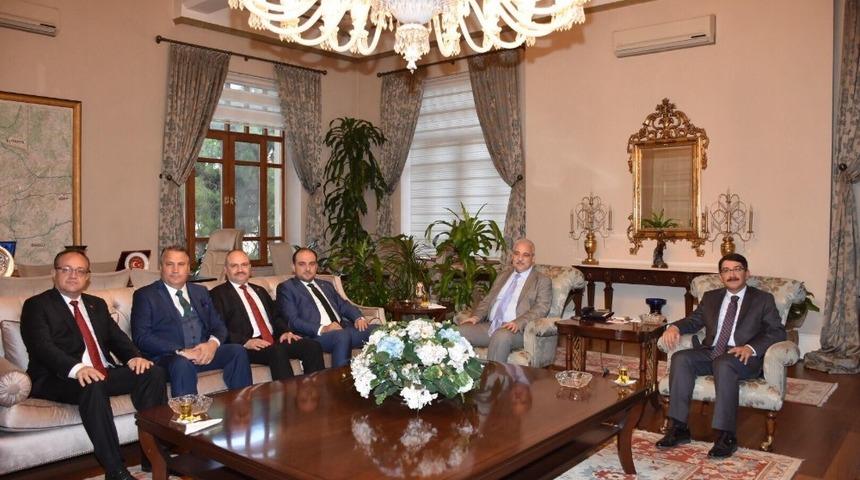 AK Parti&rsquo;den Vali G&uuml;ven&ccedil;er&rsquo;e teşekk&uuml;r