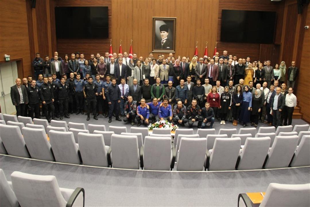 Kocaeli valiliğinde kimyasal ve ş&uuml;pheli paket eğitimi d&uuml;zenlendi