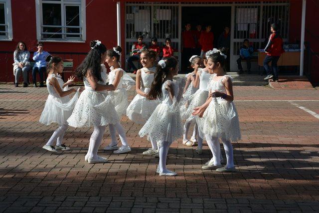 Veli Şenliği ailelerden büyük ilgi gördü