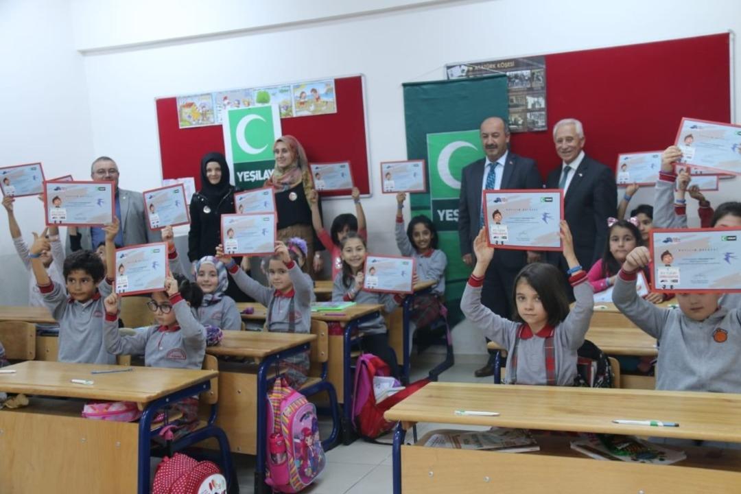 K&uuml;tahya&rsquo;da &rsquo;Benim kul&uuml;b&uuml;m Yeşilay&rsquo; projesi