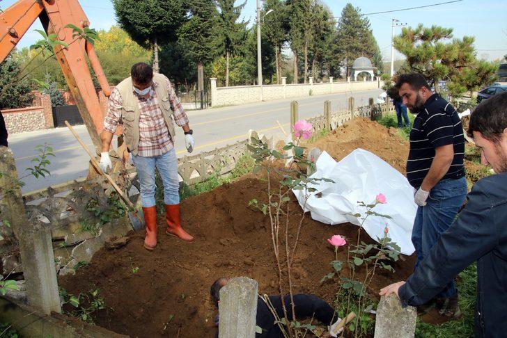 Mezarlıkta hayatlarının şokunu yaşadılar! 'Aklımız duracak sandık' G4