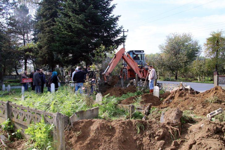 Mezarlıkta hayatlarının şokunu yaşadılar! 'Aklımız duracak sandık' G5