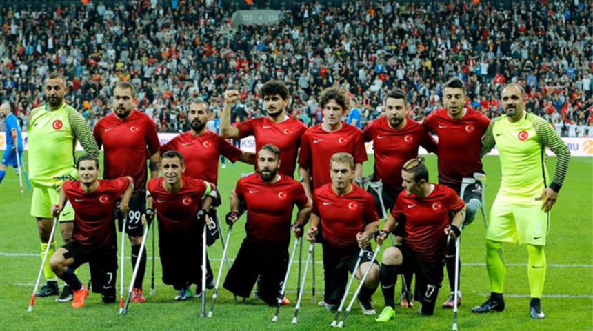 Ampute Mili Futbol Takımı ABD'yi 5-1 mağlup etti