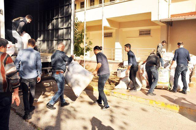 Kaçakçılık şüphelisinin evinde 'Kaçakçılıkla Mücadele Kanunu' kitapları