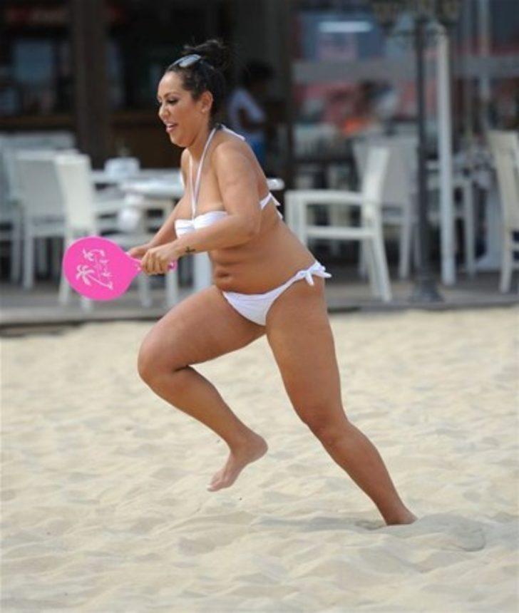 'Göbeğim cinsel organımı kapatıyordu' G5