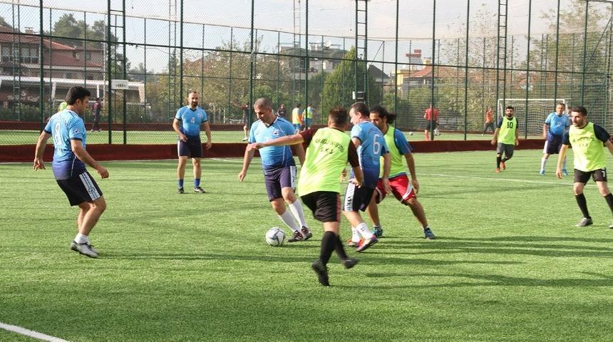 PA&Uuml; personel halı saha turnuvası başladı