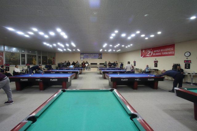 Akyazı’da düzenlenen 29 Ekim bilardo turnuvasında final