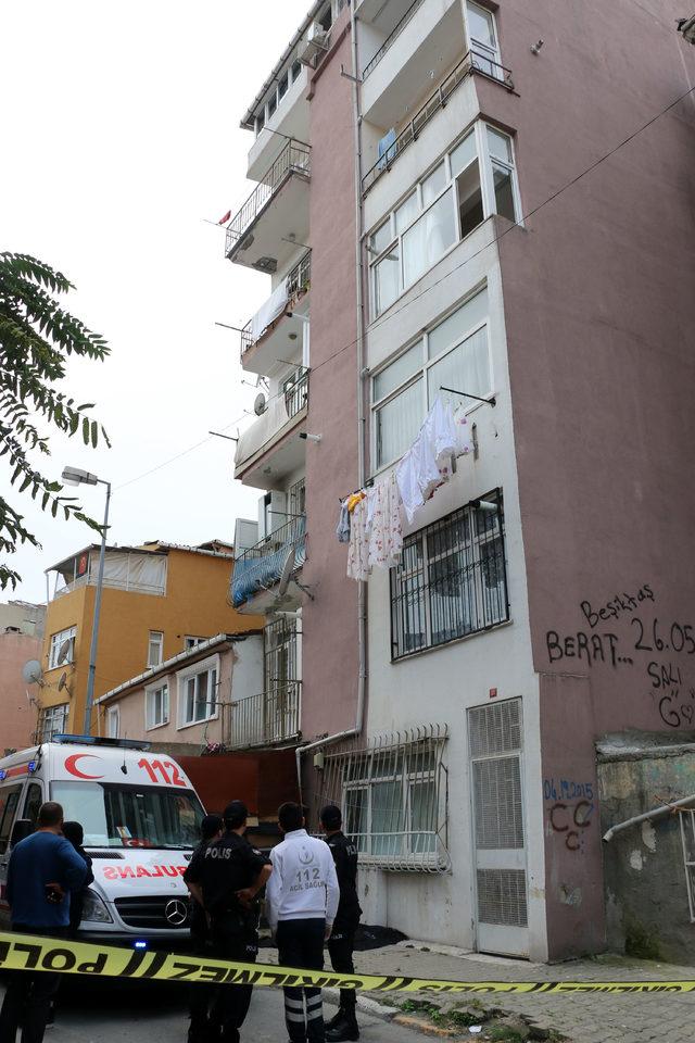 Beyoğlu'nda 5'inci kattan düşen kadın öldü