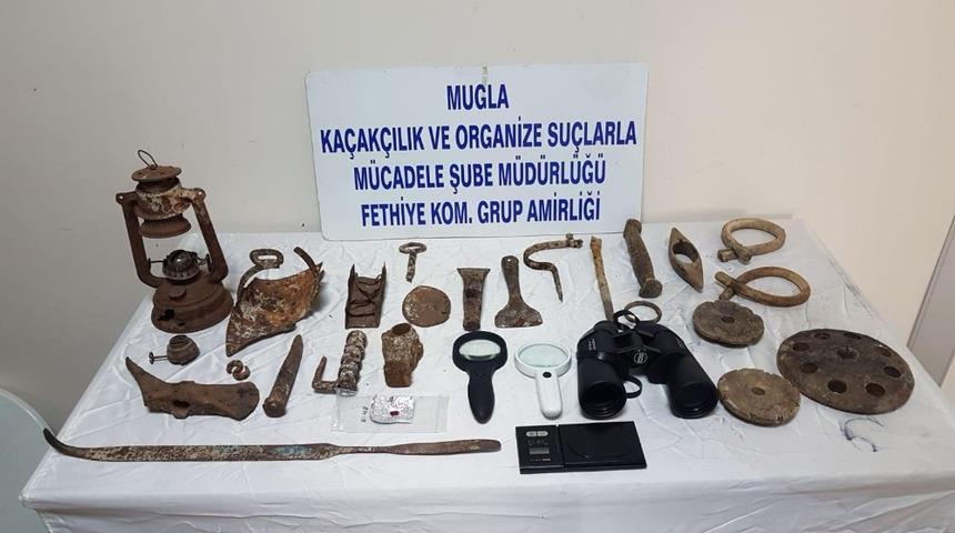 Fethiye merkezli tarihi eser operasyonu: 7 g&ouml;zaltı