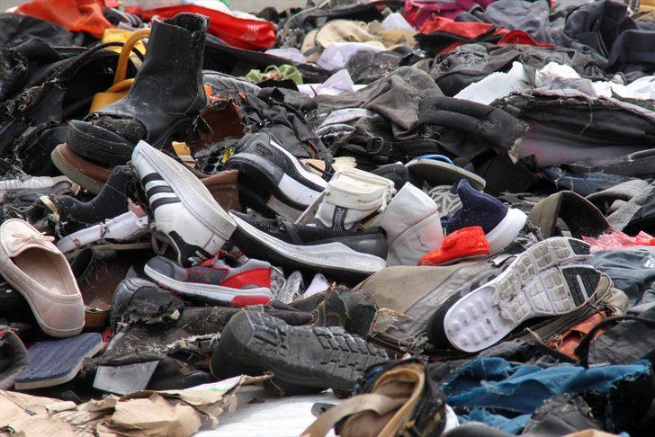 Endonezya'da düşen uçaktan geriye kalanlar G3