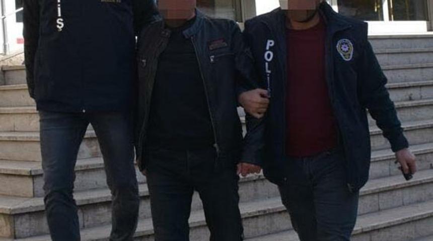 İki ara&ccedil; ve iki apartmanın merdiven boşlukları kundaklandı, ş&uuml;pheli doktor &ccedil;ıktı