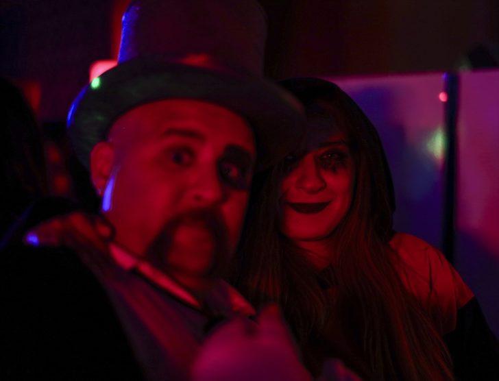 Taksim'i 'cadılar' bastı! G5