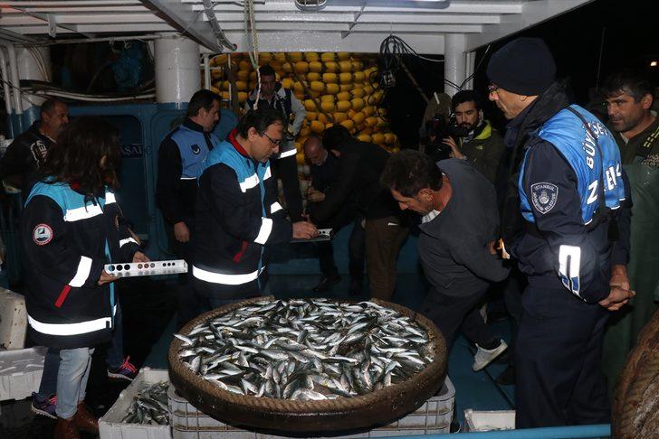 İstanbul Boğazı'nda balıkçılara 'baskın' denetim G4