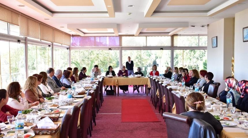 ADÜ’de kadına yönelik şiddet konuşuldu